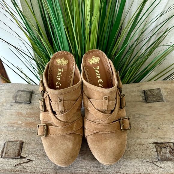 Juicy Couture Colette Taupe Wooden Heel Mules - Picture 4 of 10